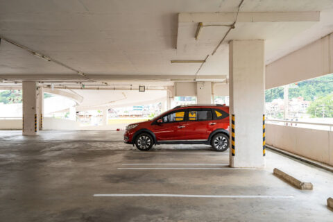 Condomínio é responsável por danos em veículos?